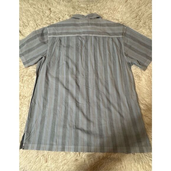 Weekendz off short sleeve button up with zipper pocket blue stripe  shirt L - Picture 2 of 5